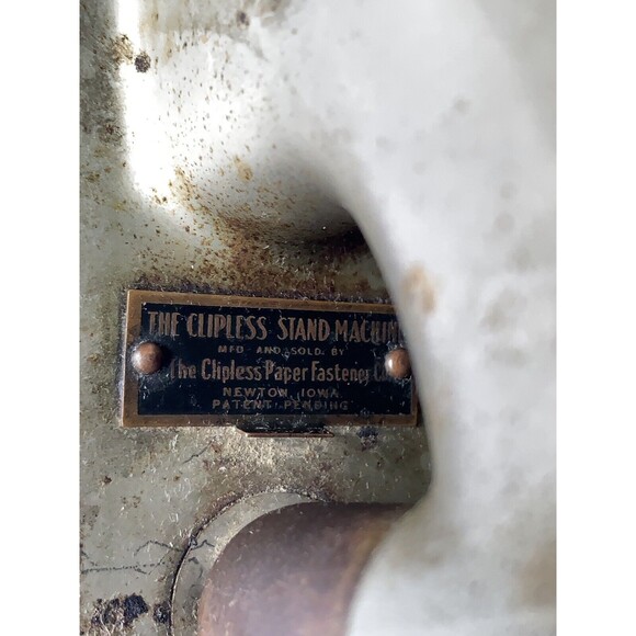 Clipless Stand Machine Made by Clipless Paper Fastener Co Newton Iowa Working - Picture 5 of 9